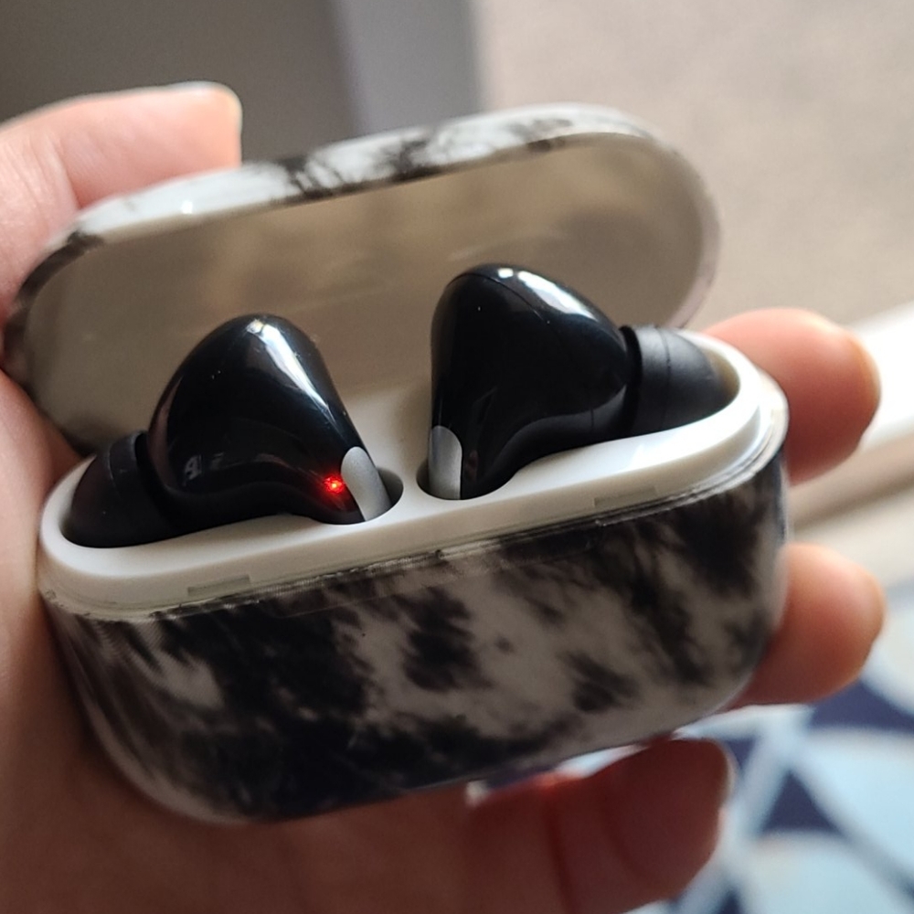 Bluetooth Earbuds